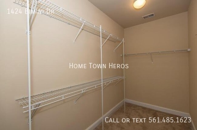 Building Photo - 1424 Bimini Dr