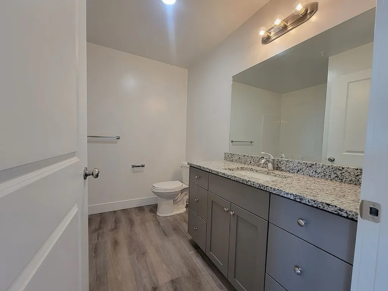 Building Photo - 5963 N Freedom Rd