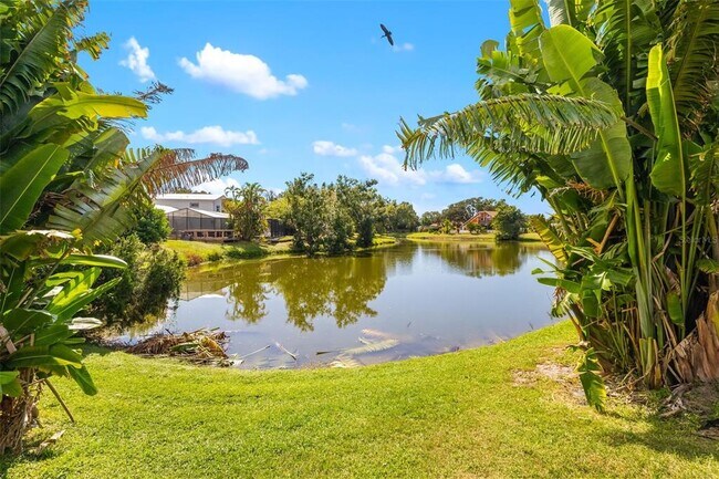 Building Photo - 4814 Country Oaks Blvd