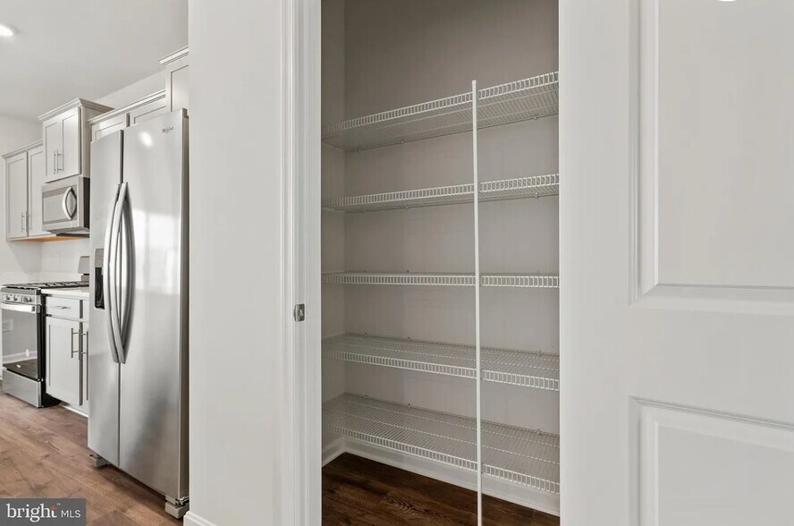 Building Photo - 262 Ensemble Way