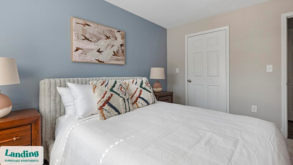 Building Photo - 400 Legends Terrace Dr