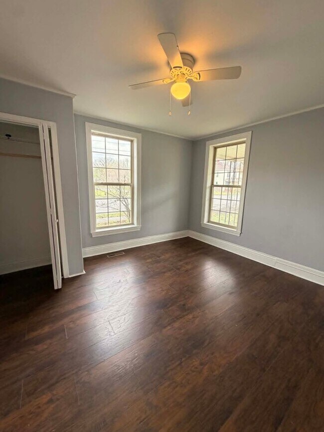 Building Photo - 202 South St