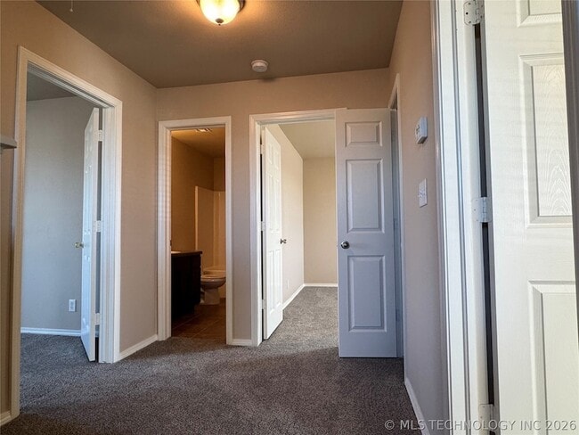 Building Photo - 14780 S Fern Pl