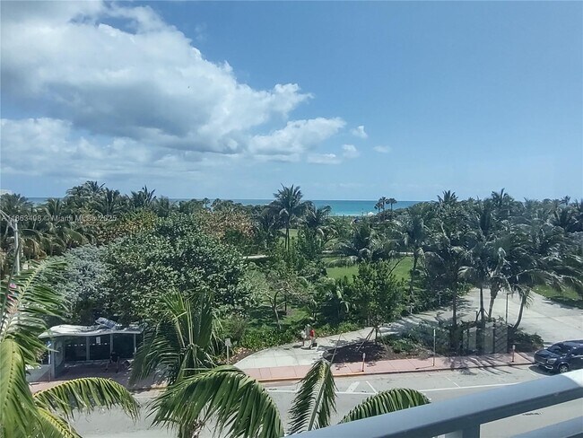 Building Photo - 7600 Collins Ave