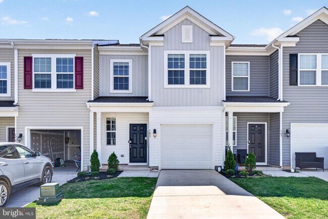 Building Photo - 183 Caterpillar Dr