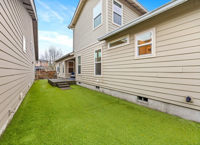 Building Photo - 19222 143rd St E