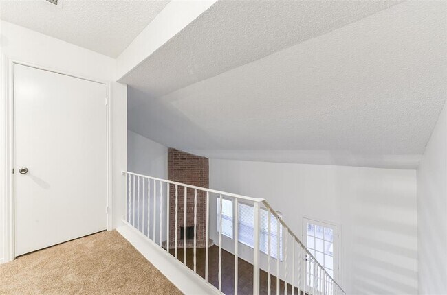 Building Photo - 14341 Misty Meadow Ln