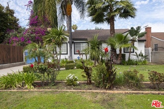 Building Photo - 14843 Morrison St