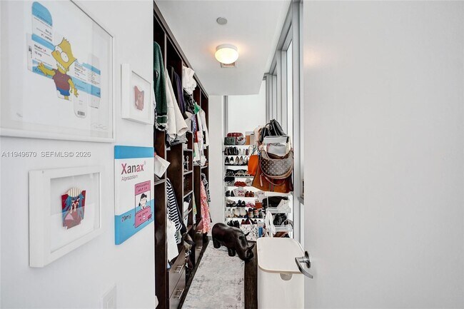 Building Photo - 1100 Biscayne Blvd