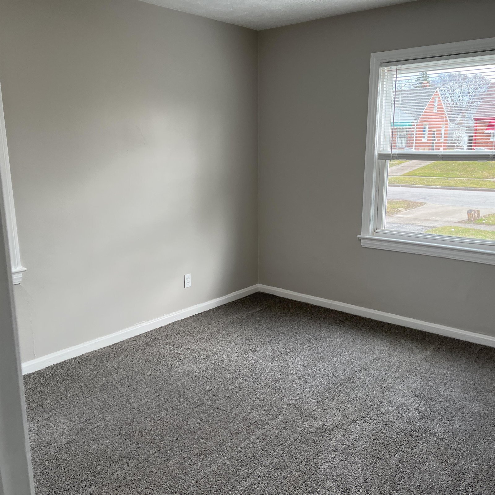 Building Photo - 3958 Lee Heights Blvd