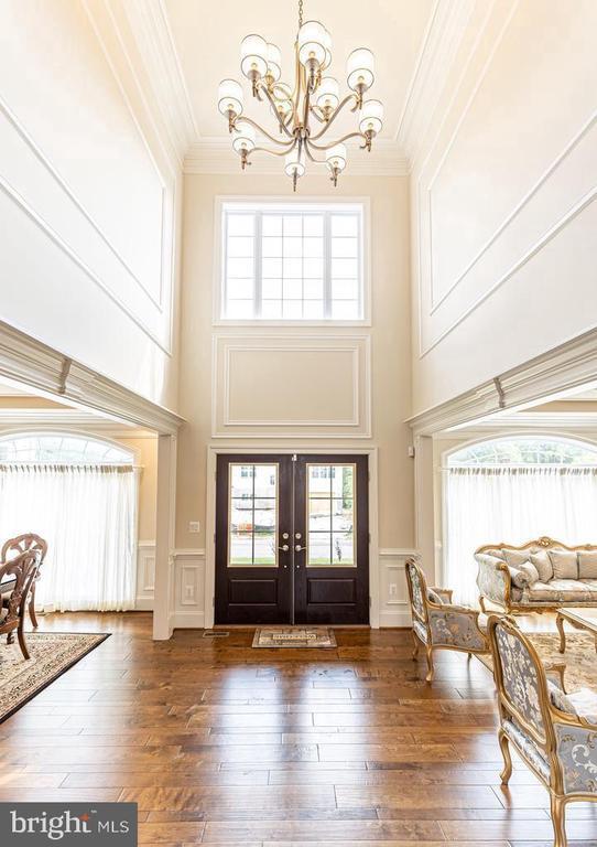Building Photo - 6626 Ivy Hill Dr