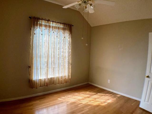 Building Photo - 4806 Redwood Dr