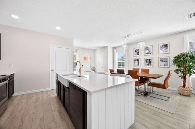 Building Photo - 1849 Red Canyon Dr