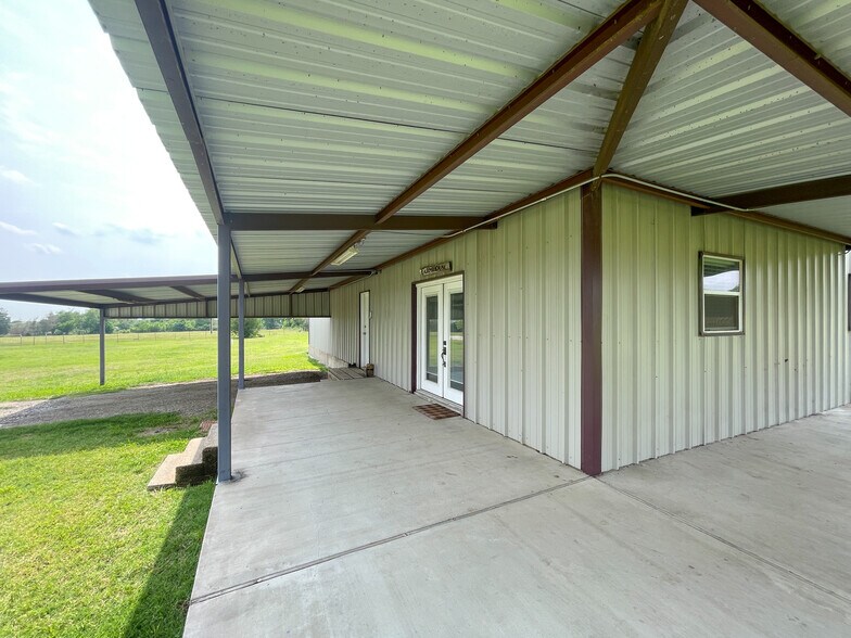 Building Photo - 123 County Road 127A