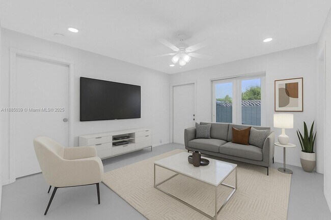 Building Photo - 1428 NE 2nd Ave