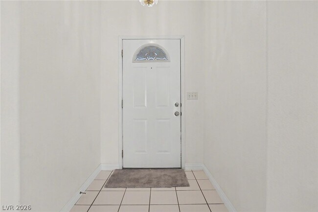 Building Photo - 6671 E Walnut Canyon Dr