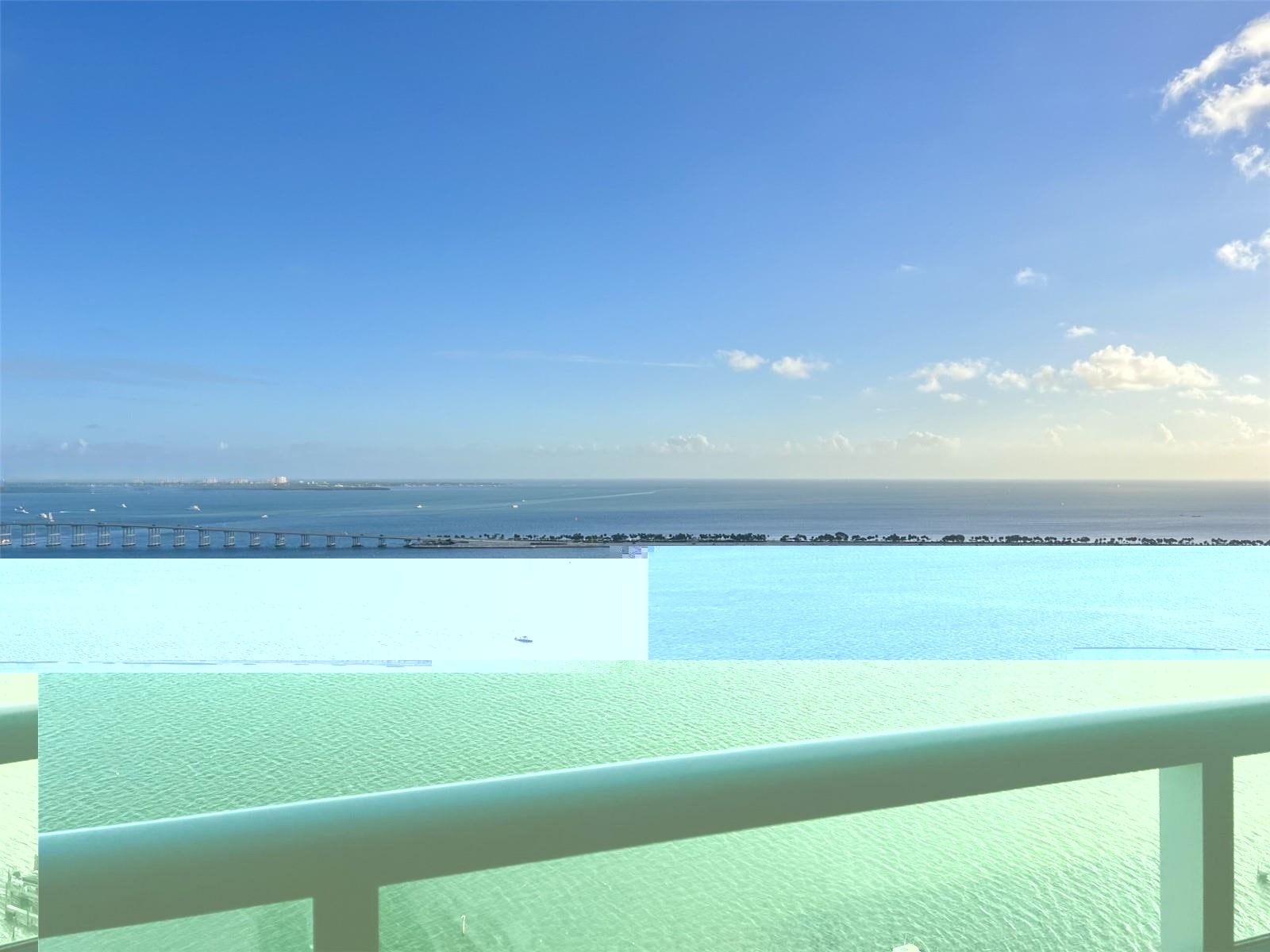 Building Photo - 1541 Brickell Ave