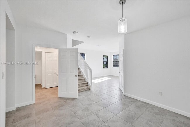 Building Photo - 5013 Vulcan Way