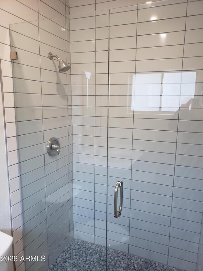 Building Photo - 301 W Medlock Dr