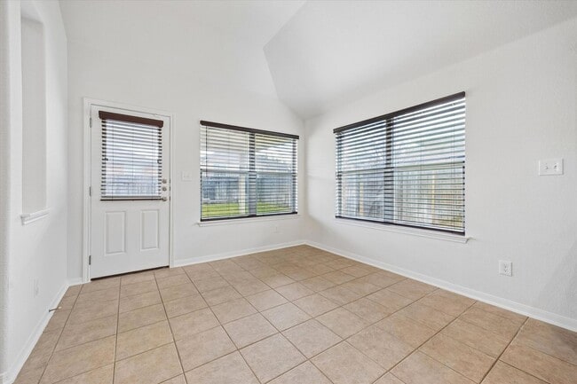 Building Photo - Freshly Updated Single-Story Home with New Flooring & Spacious Open Layout