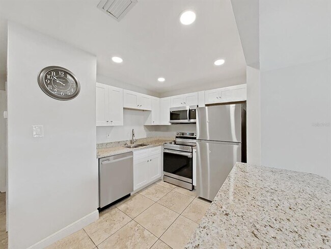 Building Photo - 2501 Harn Blvd