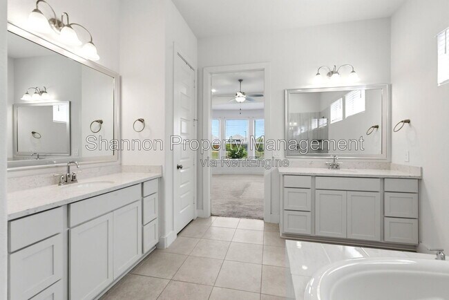 Building Photo - 24610 Bardona Way
