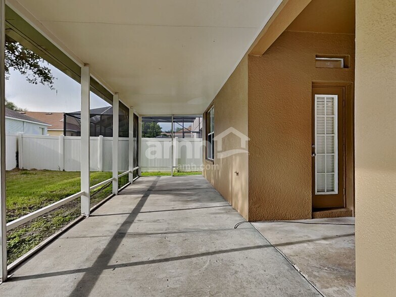 Building Photo - 471 Westchester Hills Ln