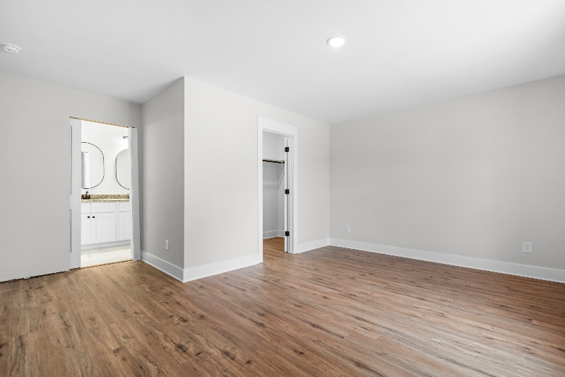 Building Photo - 150 Vast View Wy