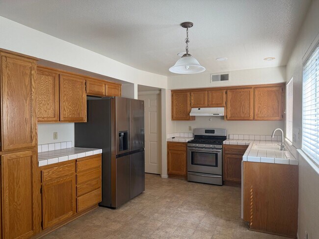 Building Photo - 8317 Bramble Bush Cir