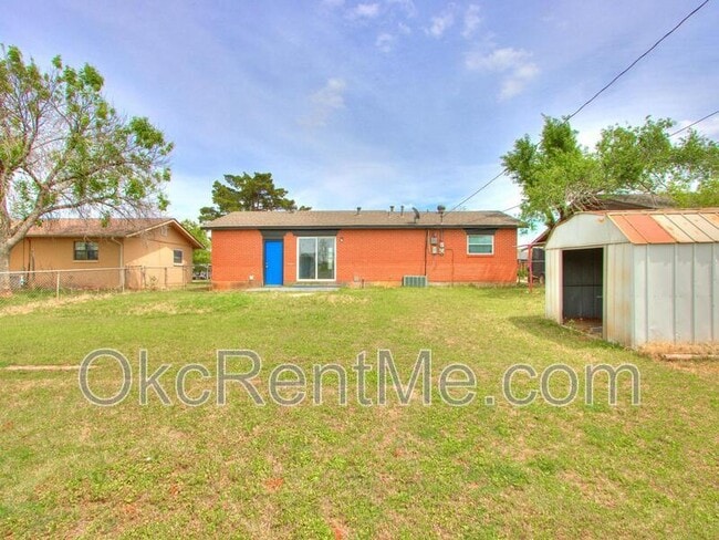 Building Photo - 2701 Yorkshire Ave