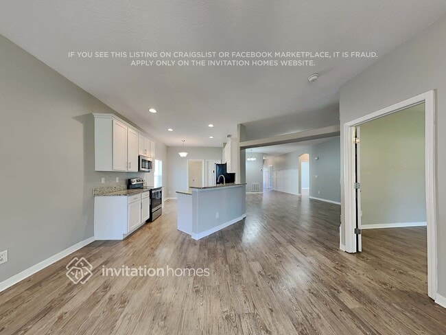 Building Photo - 3892 Manitoba Way