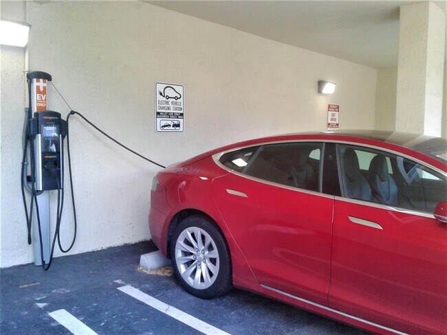 Building Photo - 3700 S Ocean Blvd