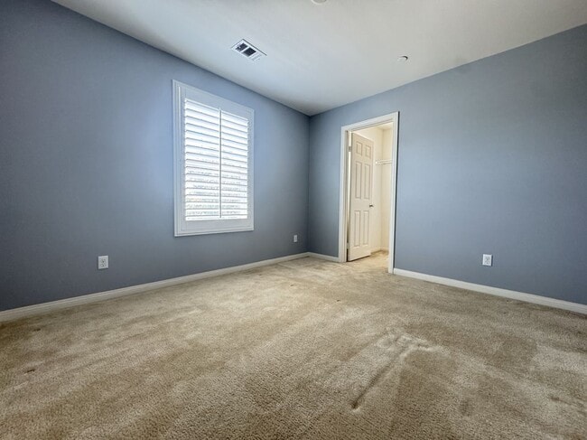Building Photo - 7181 Logsdon Dr
