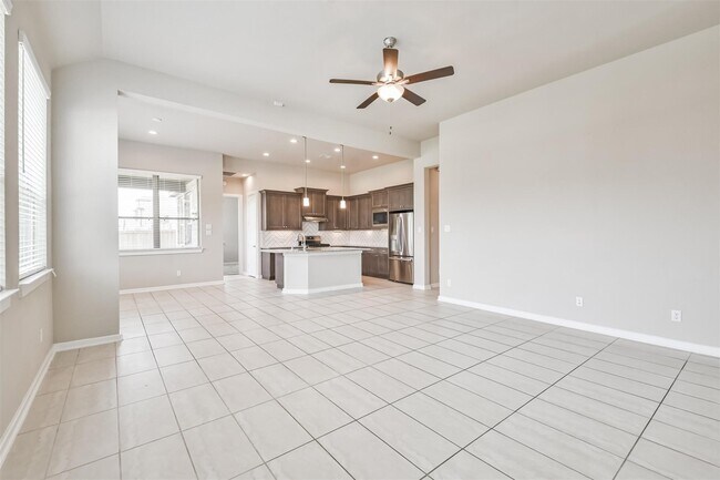 Building Photo - 27025 Sofia Forest Dr
