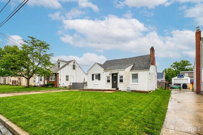 Building Photo - 186 Prigmore St