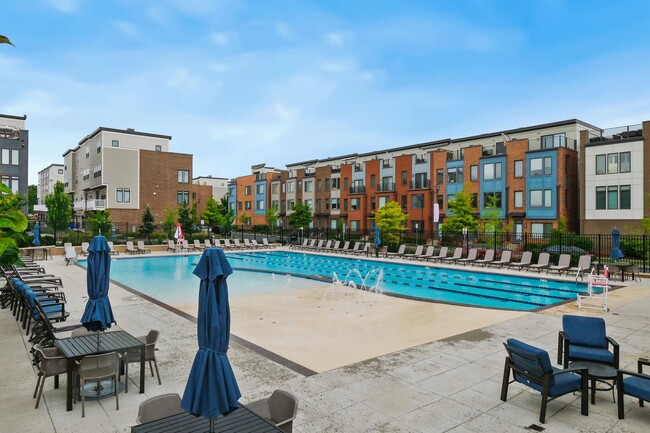 Building Photo - 16560 Crabbs Branch Way