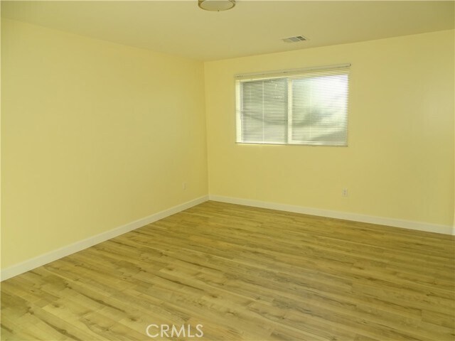 Building Photo - 16432 Halsted St