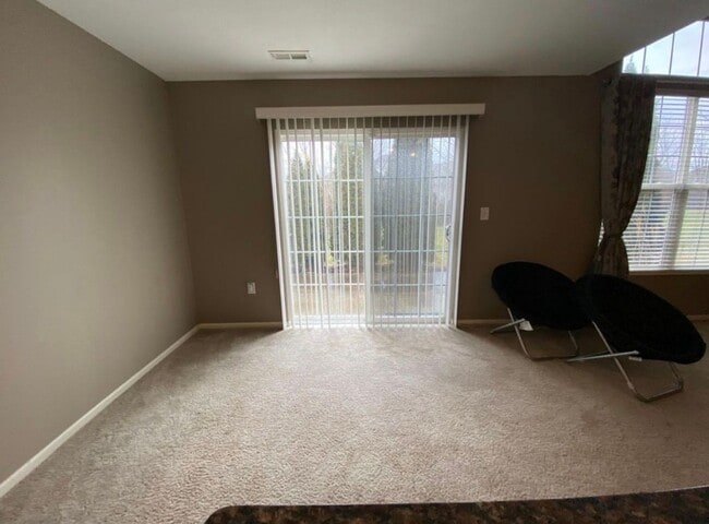 Building Photo - 4945 Ivyvine Blvd