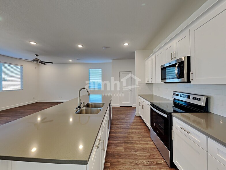 Building Photo - 9149 Crocker Pt Ct