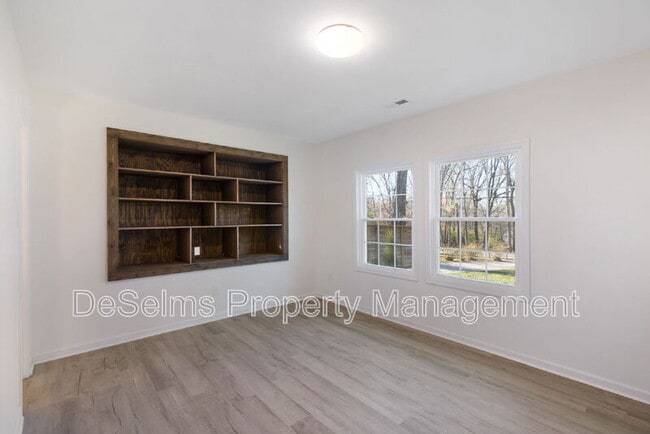 Building Photo - 4204 Brush Hill Rd