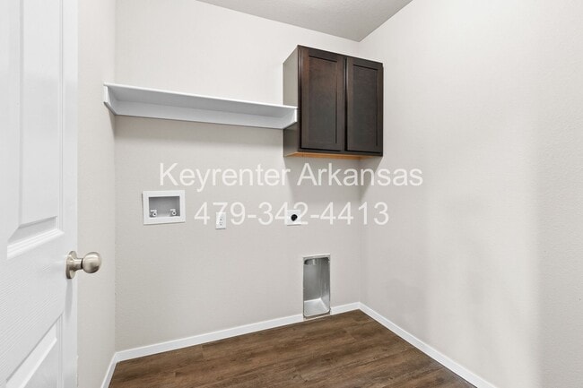 Building Photo - Beautiful new build home!
