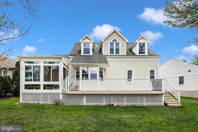 Building Photo - 2465 Bear Den Rd