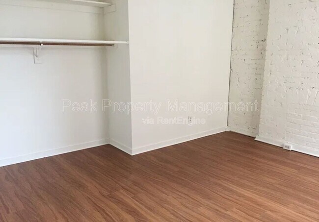 Building Photo - 308 W Broad St