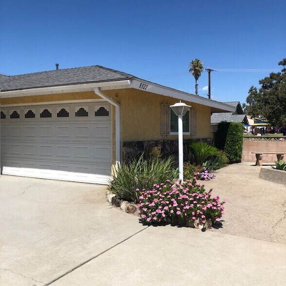 Building Photo - 8322 Mango Ave