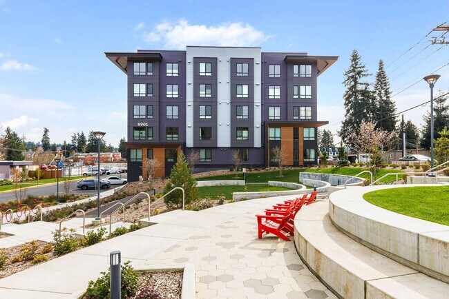 Building Photo - 6901 NE 184th Ln