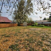 Building Photo - Pet Friendly 3 Bedroom 2 Bath home with large backyard in Brownsville, OR