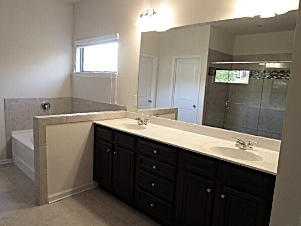 Building Photo - 97 Victoria Heights Dr