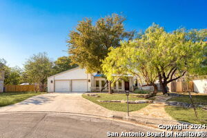 Building Photo - 1903 Archway Dr