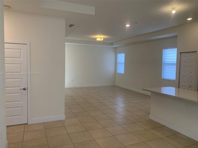 Building Photo - 10443 NW 82nd St