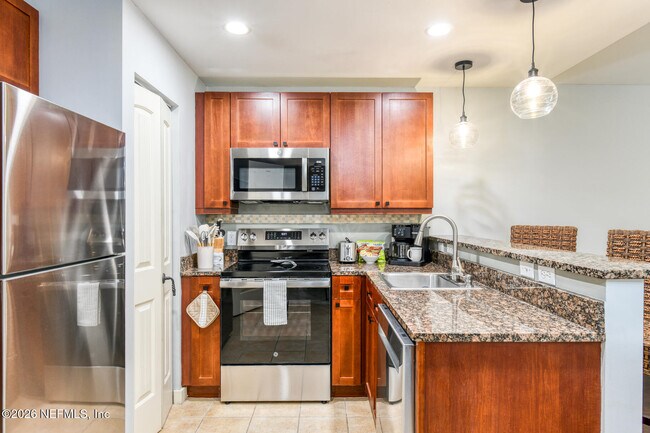 Building Photo - 955 Registry Blvd